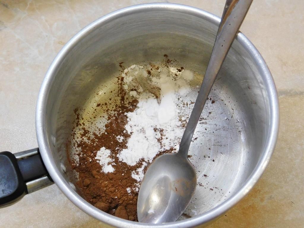 Шаг 1 приготовления Горячий шоколад из какао домашний