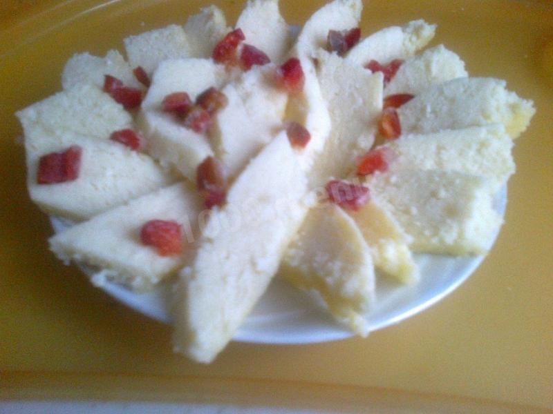 Шаг 12 приготовления Сыр из творога молока и яиц