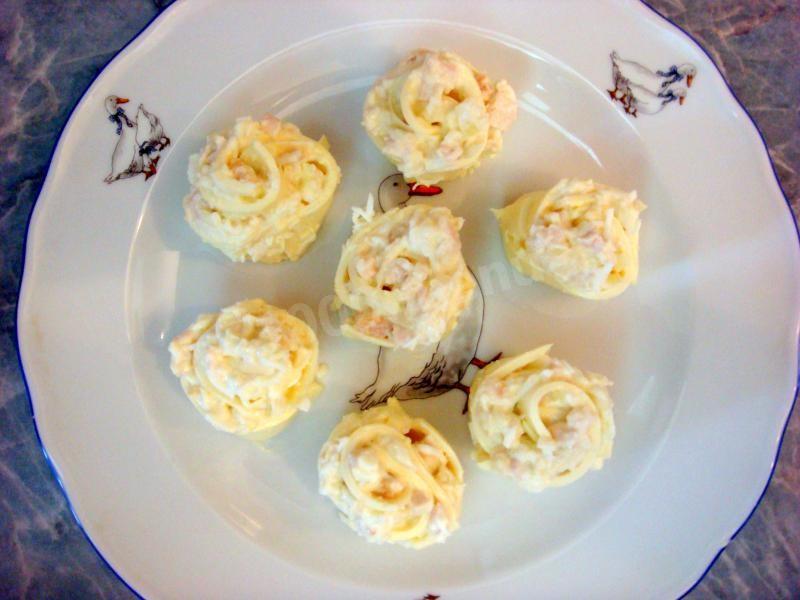Шаг 16 приготовления Розы закусочные