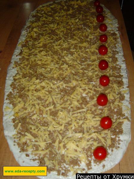Шаг 8 приготовления Мясной пирог из тонкого лаваша с фаршем и помидорами