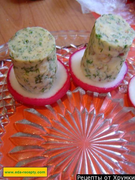 Шаг 4 приготовления Канапе сыр с грецким орехом Башенки