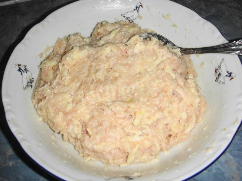 Шаг 10 приготовления Шарики куриные с виноградом