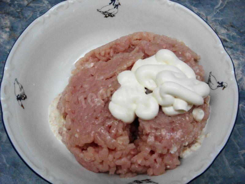 Шаг 5 приготовления Шарики куриные с виноградом