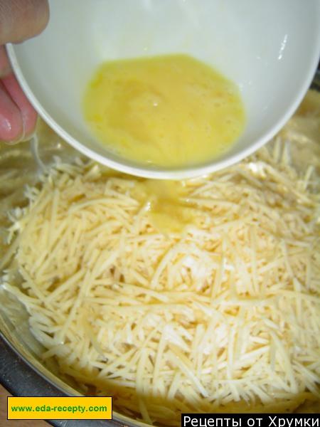 Шаг 2 приготовления Тарталетки картофельные с селедкой и икрой