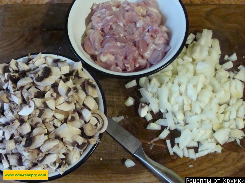 Шаг 2 приготовления Жульен с курицей в багете