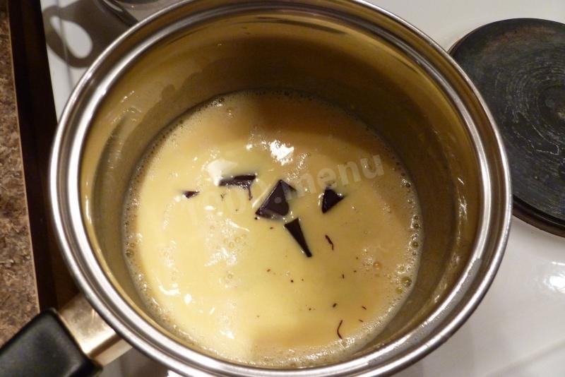 Шаг 7 приготовления Шоколадное суфле с ванильным вкусом