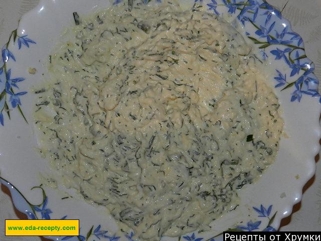Шаг 4 приготовления Рулет с крабовыми палочками из лаваша