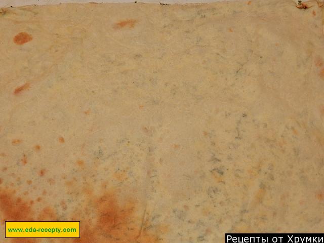 Шаг 6 приготовления Рулет с крабовыми палочками из лаваша