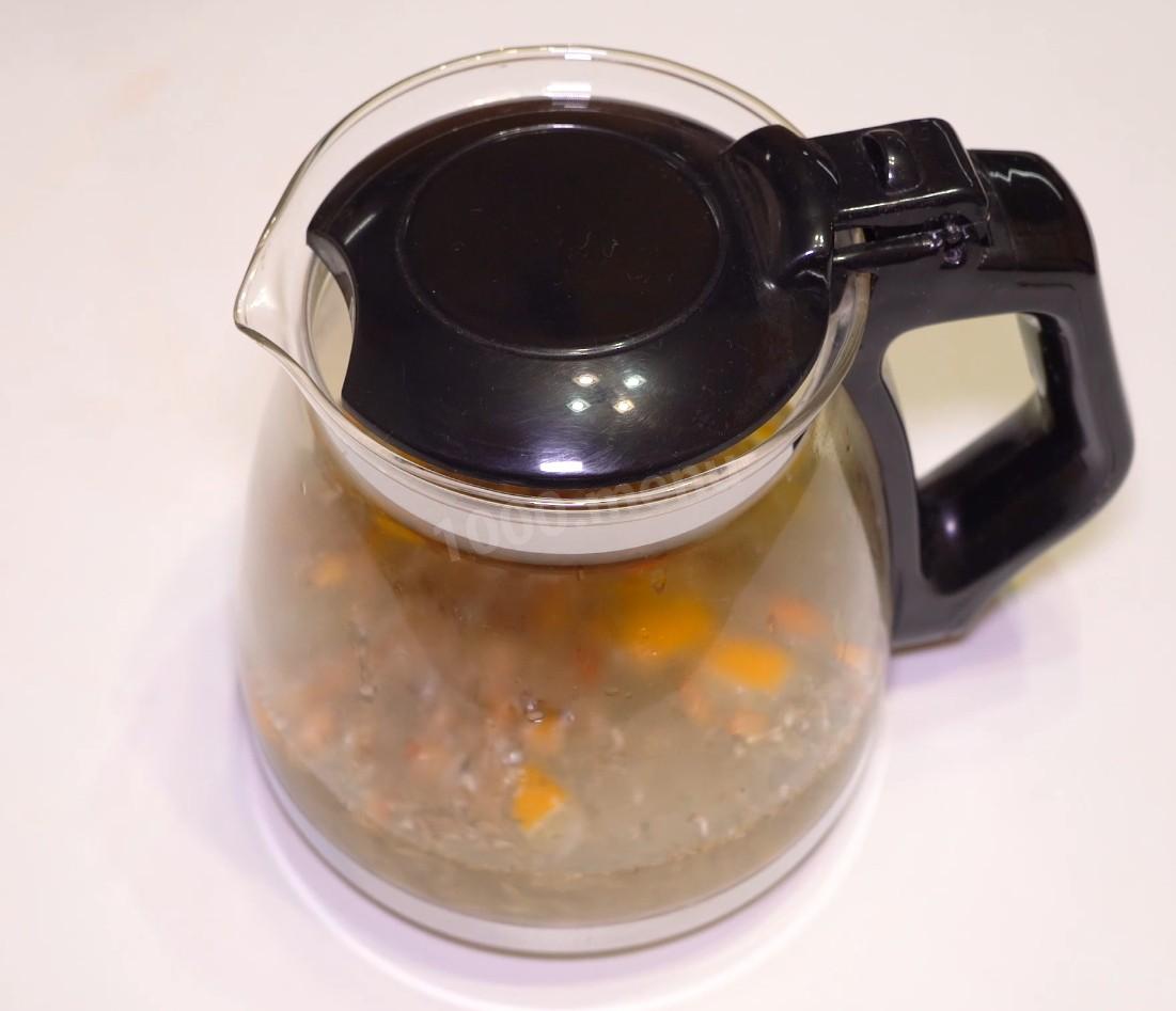 Шаг 6 приготовления Вкусный и полезный  имбирный чай с лимоном и ромашкой
