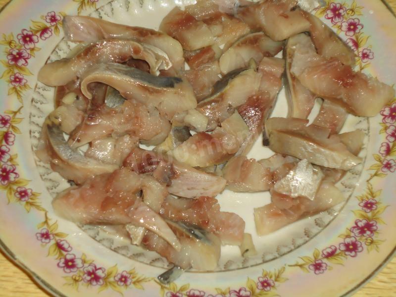 Шаг 2 приготовления Сельдь в йогурте