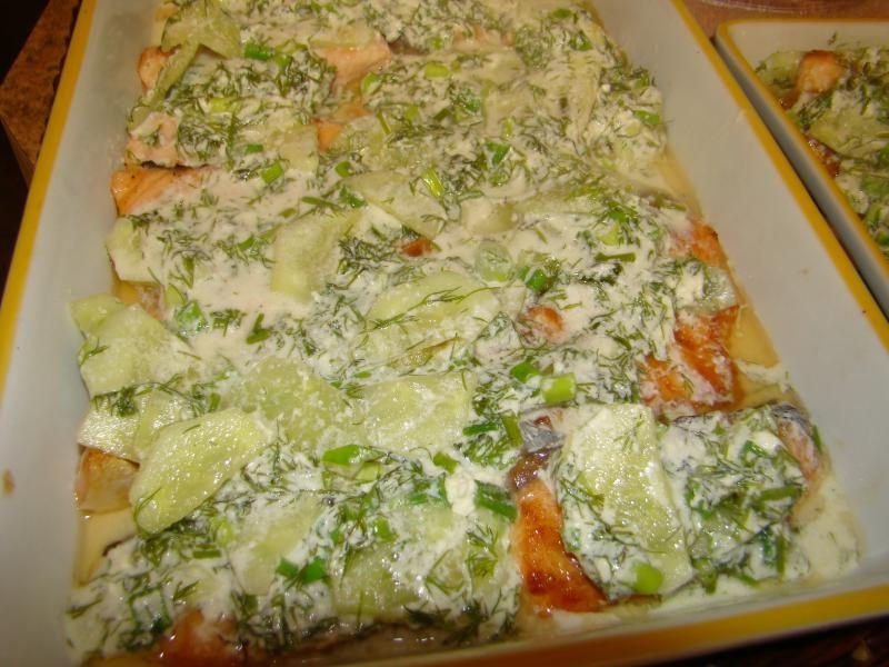 Шаг 10 приготовления Лосось под огуречным соусом
