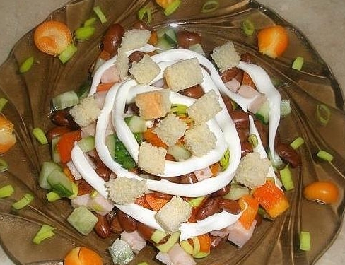 Обложка рецепта Салат Хрустик с фасолью