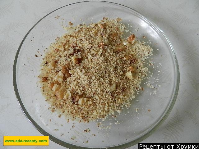Шаг 5 приготовления Салат Окрошка с грецкими орехами