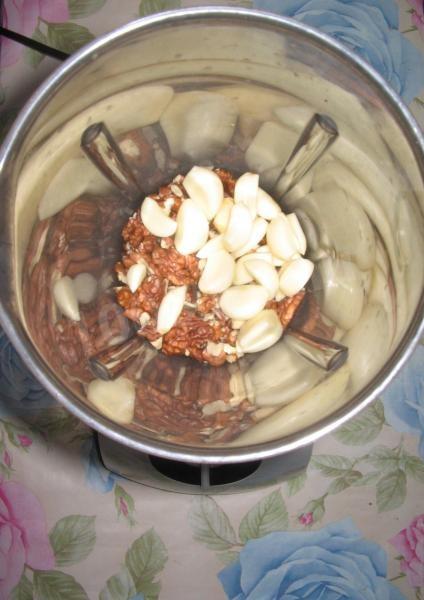 Шаг 6 приготовления Сациви из курицы по грузински