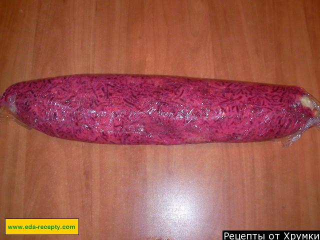 Шаг 10 приготовления Сельдь под шубой рулетом