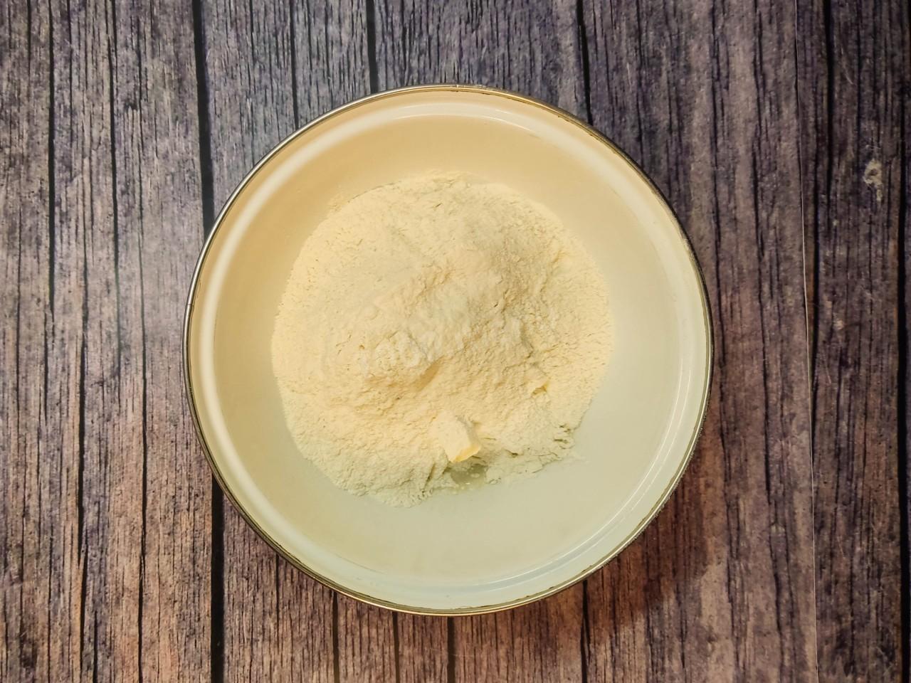 Шаг 4 приготовления Песочное тесто на маргарине для пирога