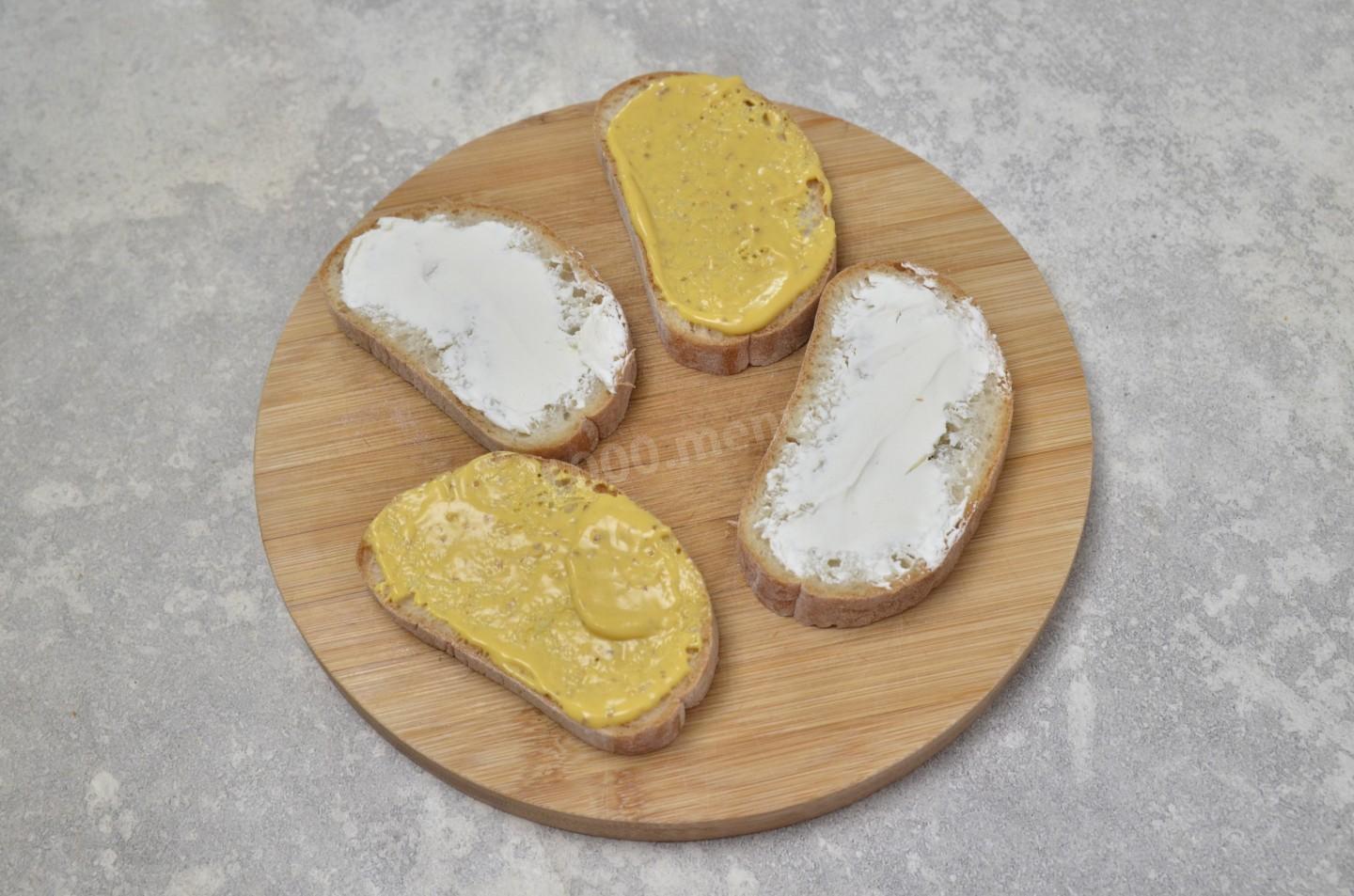 Шаг 4 приготовления Бутерброды с беконом и сыром