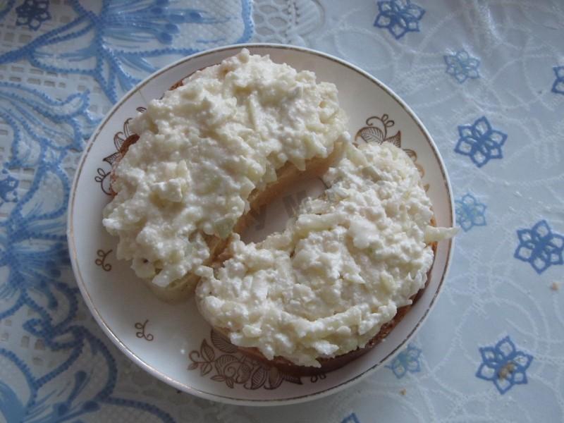 Шаг 4 приготовления Бутерброды с творожно-яблочной массой