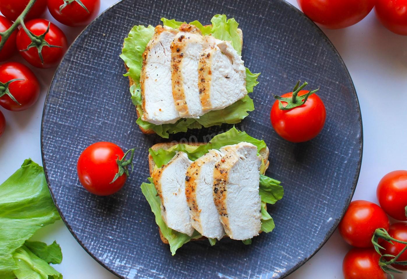 Шаг 10 приготовления Клаб сэндвич с курицей