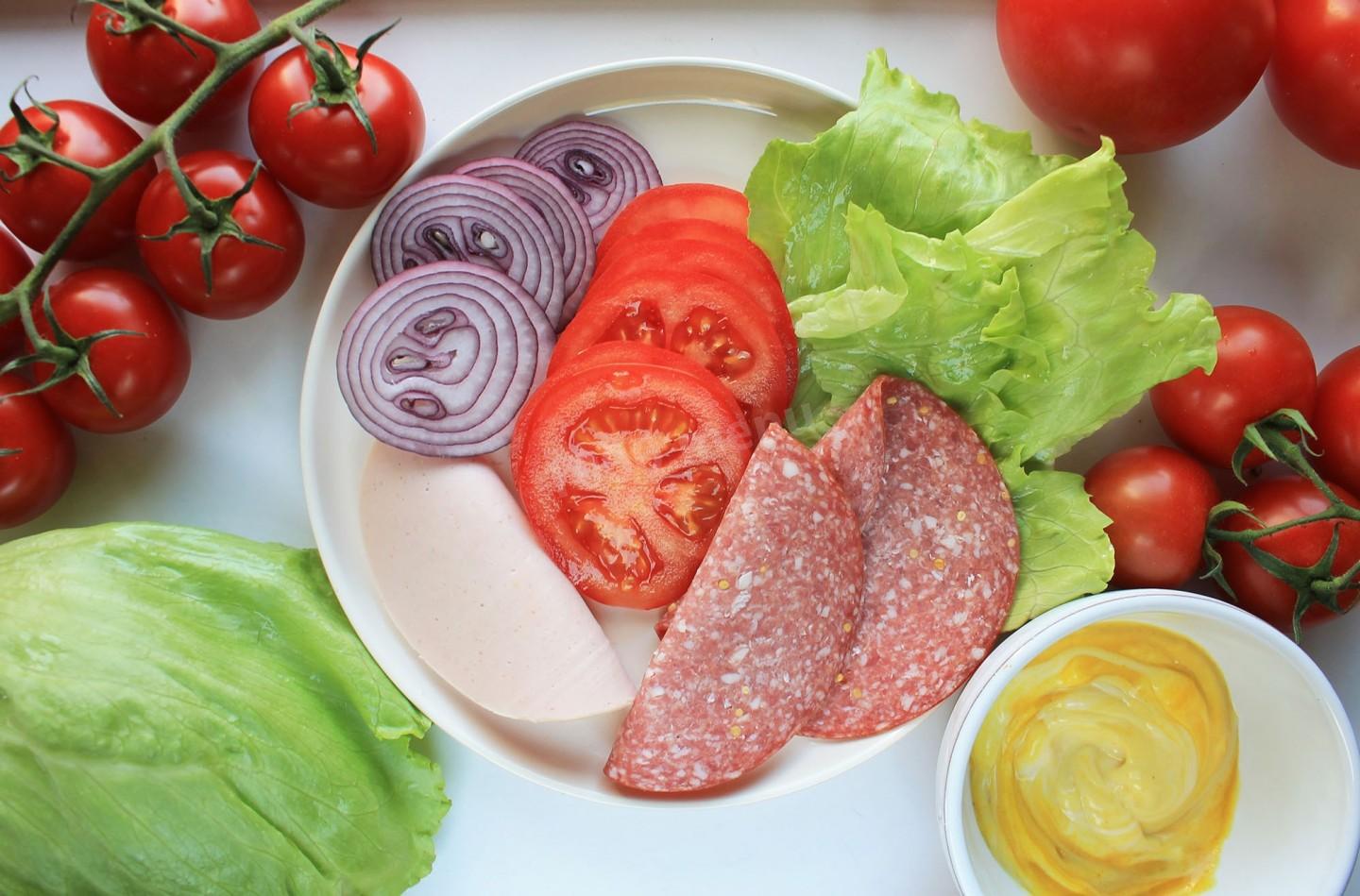 Шаг 6 приготовления Клаб сэндвич с курицей