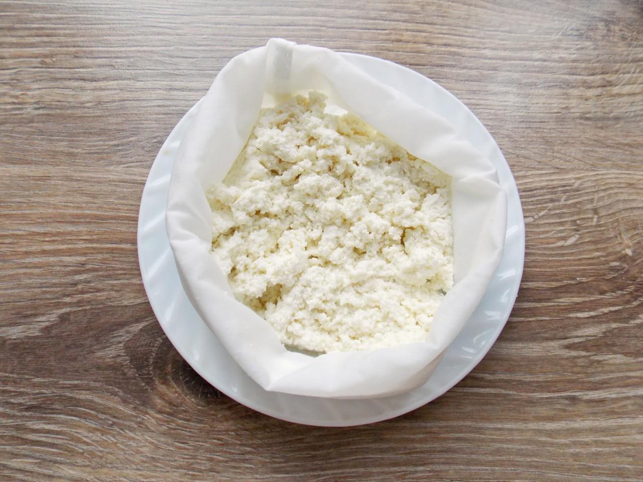 Шаг 4 приготовления Домашний сыр из творога и молока