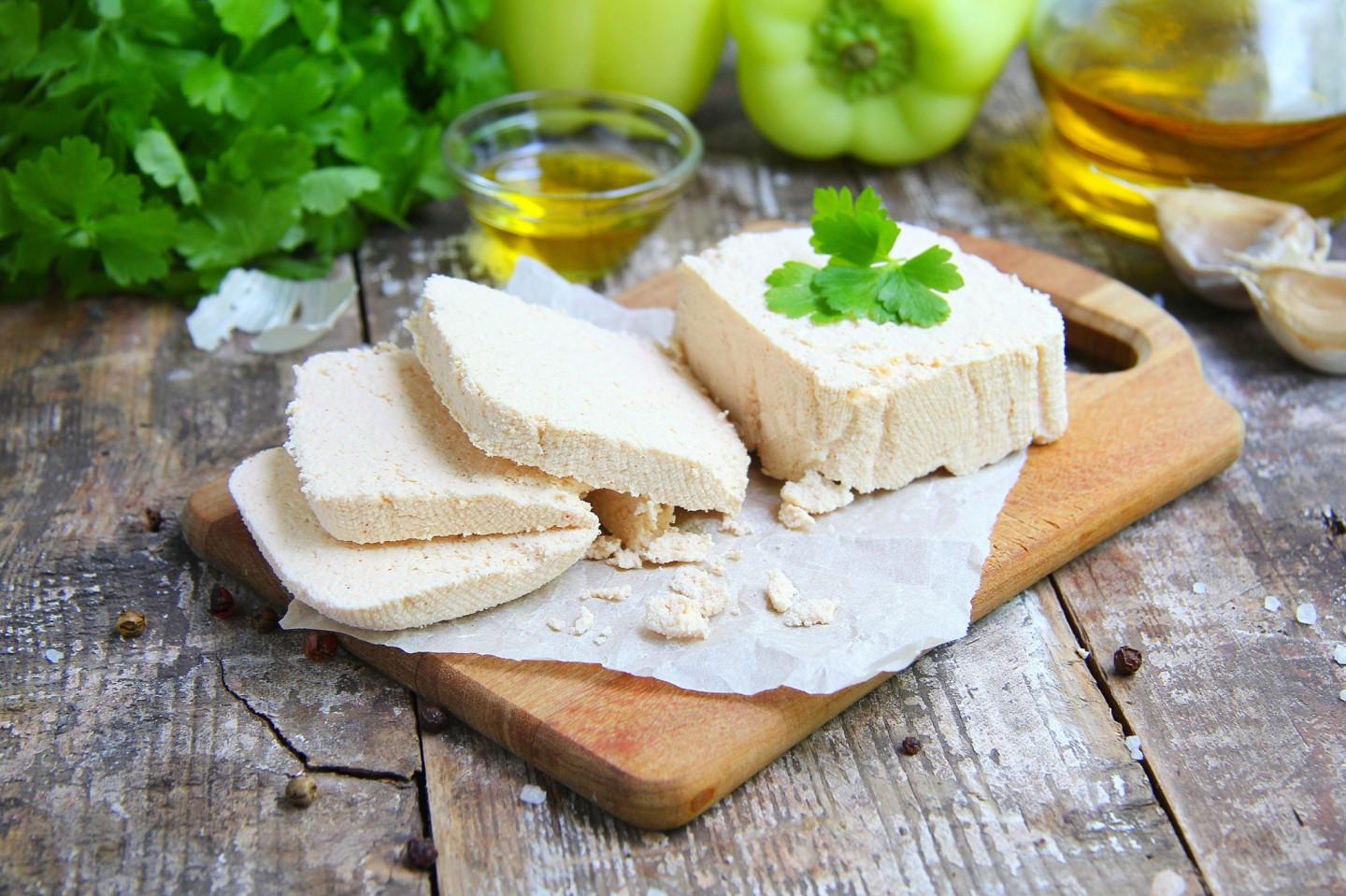 Обложка рецепта Домашний сыр из кислого молока