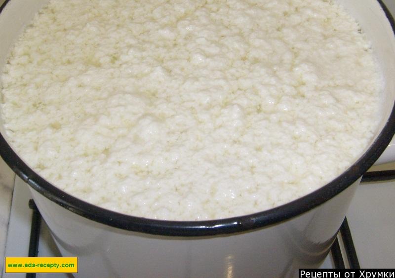 Шаг 5 приготовления Сыр из коровьего молока и кефира с разными добавками