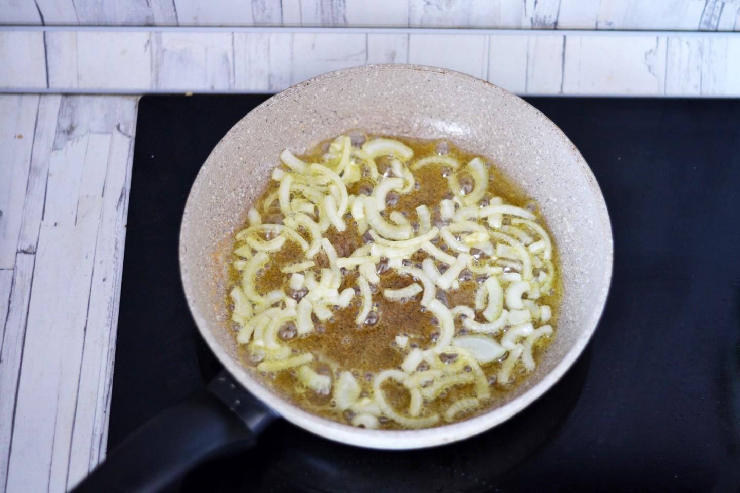Шаг 14 приготовления Солянка сборная мясная классическая