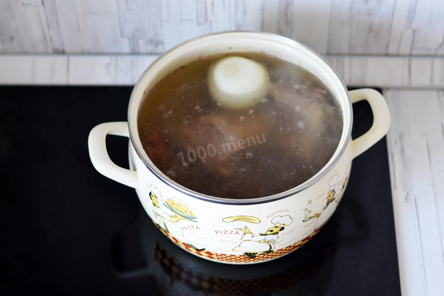 Шаг 3 приготовления Солянка сборная мясная классическая