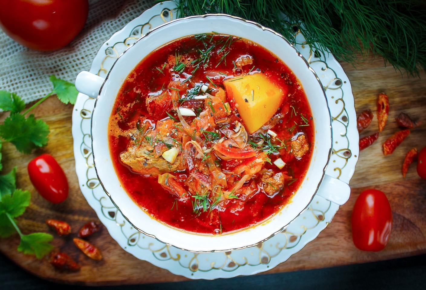 Обложка рецепта Классический борщ с мясом говядины и свинины