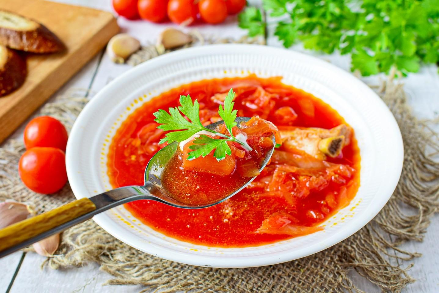 Шаг 10 приготовления Борщ со свежей капустой свеклой и мясом