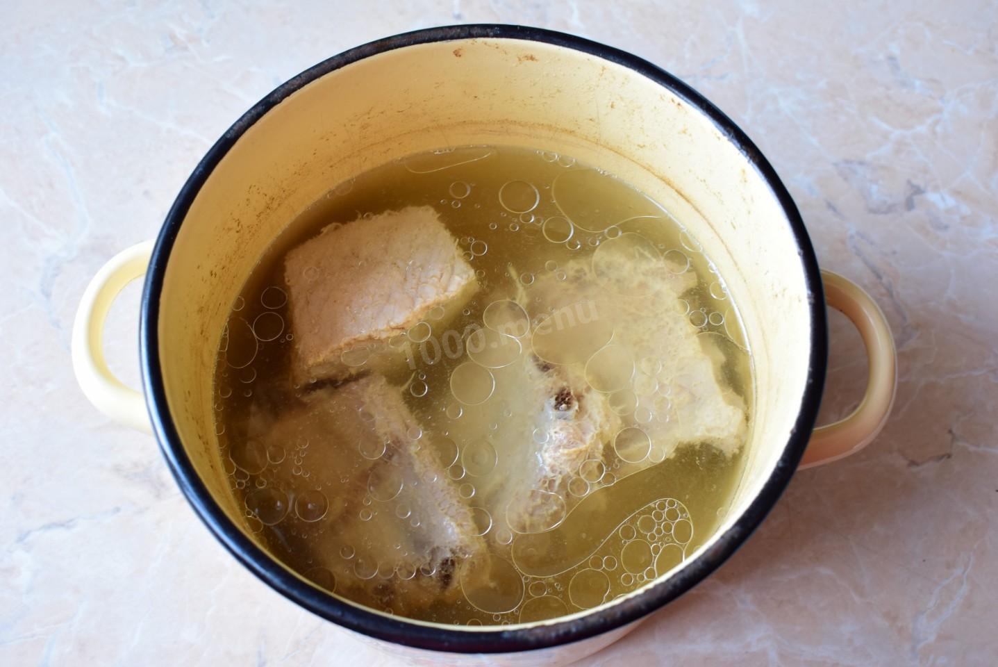 Шаг 2 приготовления Борщ со свежей капустой свеклой и мясом