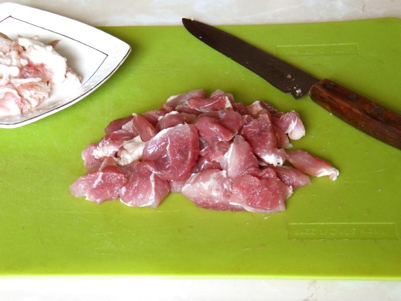 Шаг 2 приготовления Горячий свекольник классический с мясом