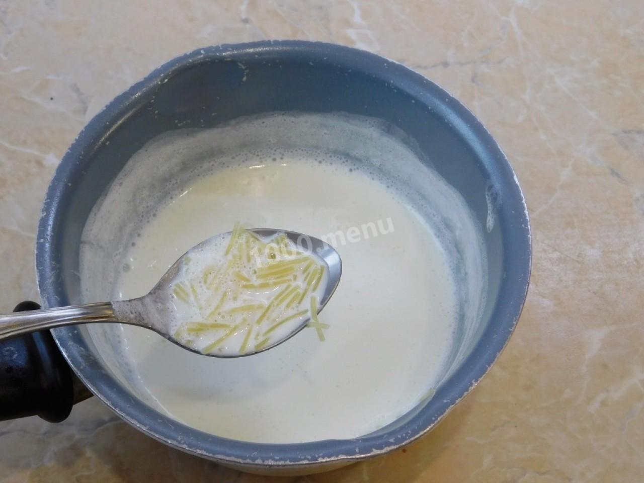 Шаг 5 приготовления Молочный суп с вермишелью для ребенка как в садике