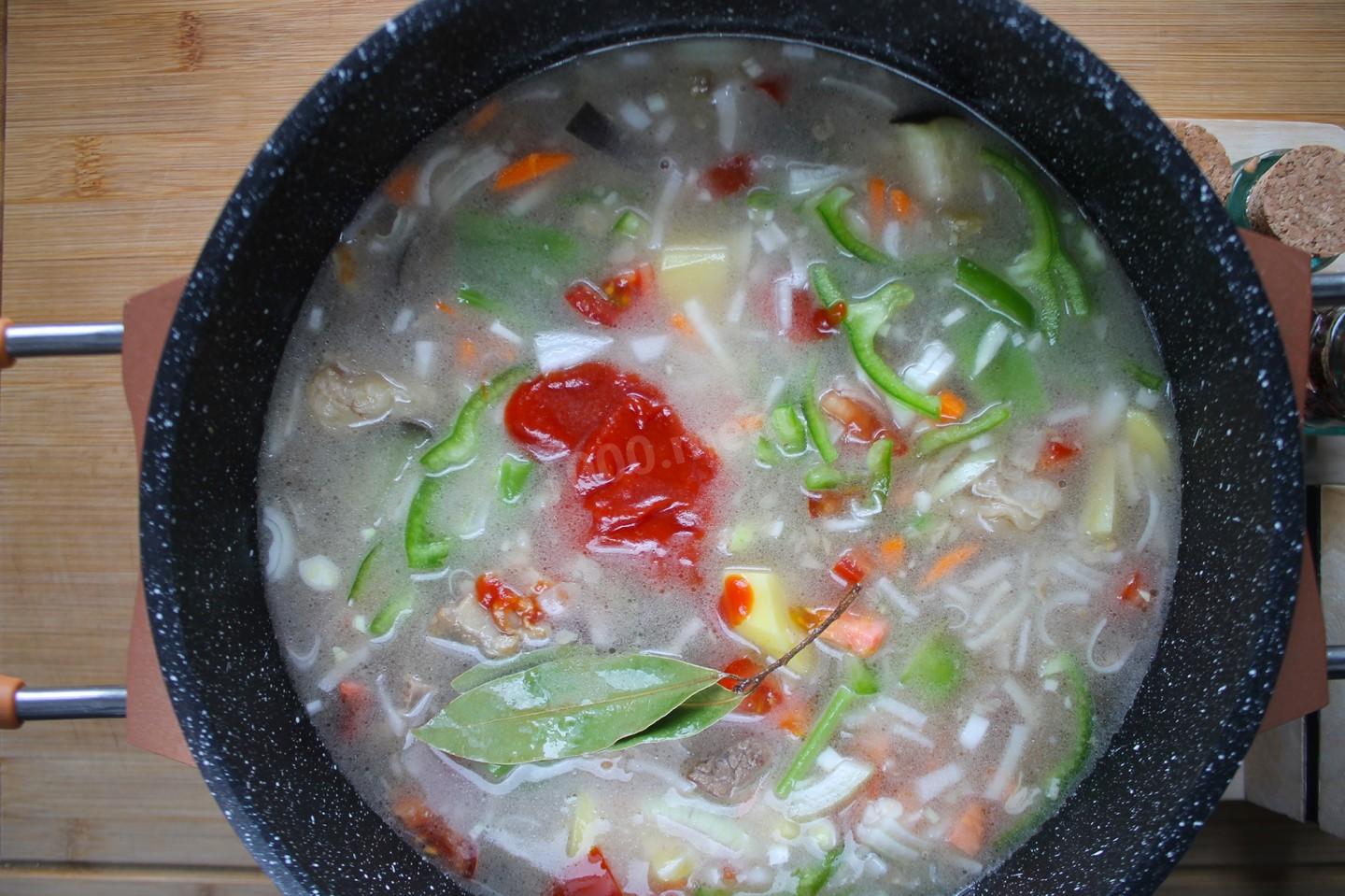 Шаг 10 приготовления Суп с баклажанами, помидорами, перцем и стручковой фасолью