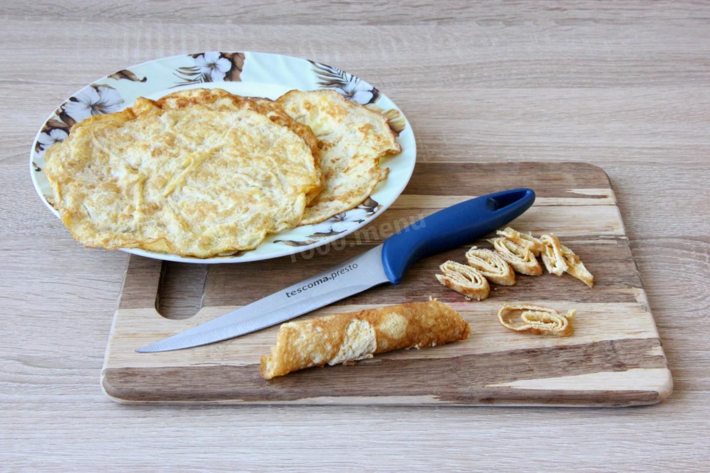 Шаг 7 приготовления Кукси по корейски с мясом
