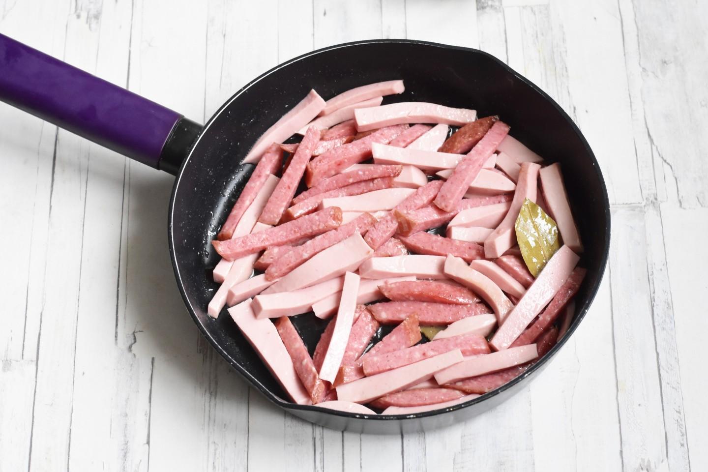 Шаг 10 приготовления Солянка сборная мясная с картошкой