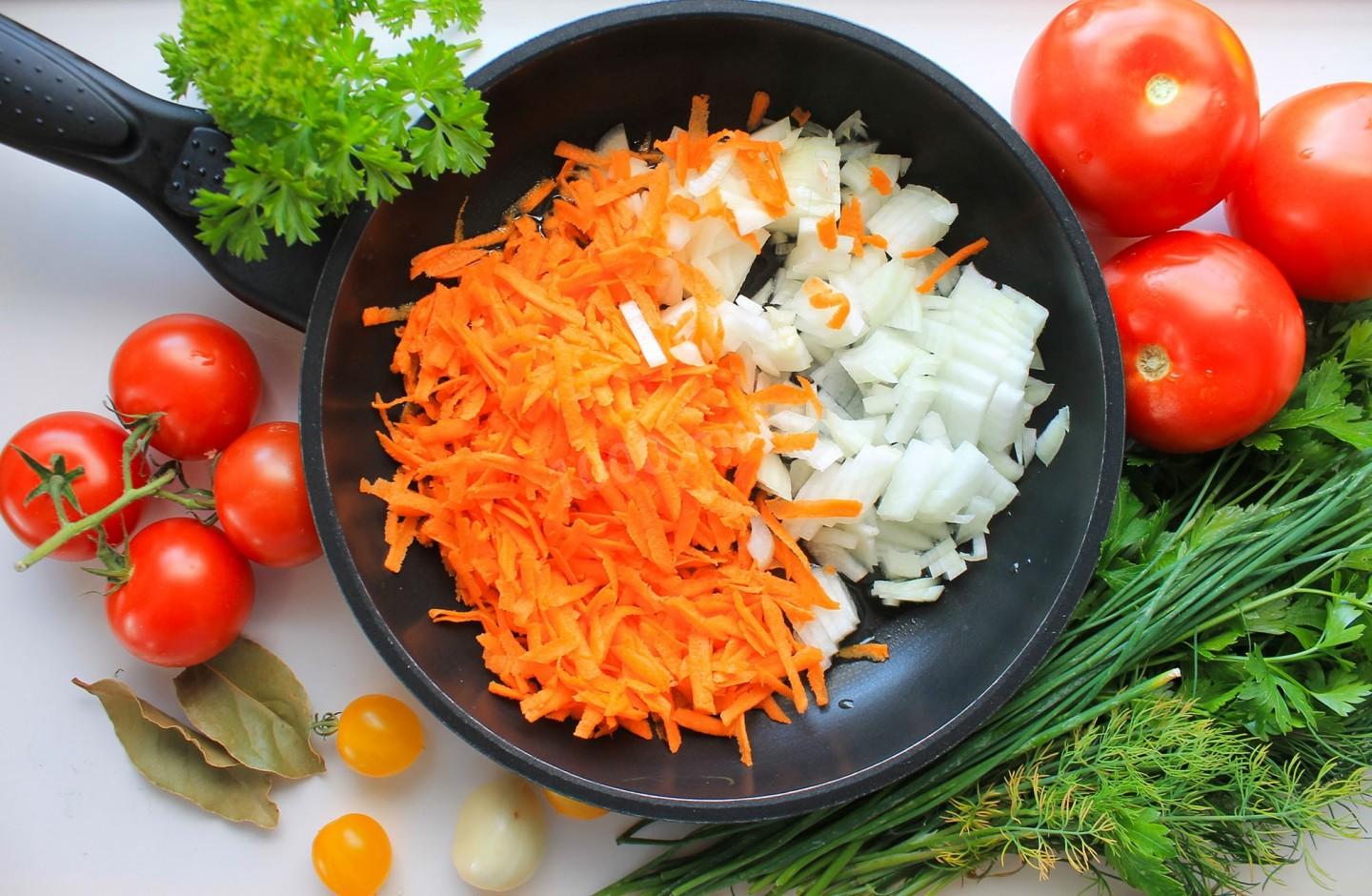 Шаг 6 приготовления Щи из свежей капусты с курицей