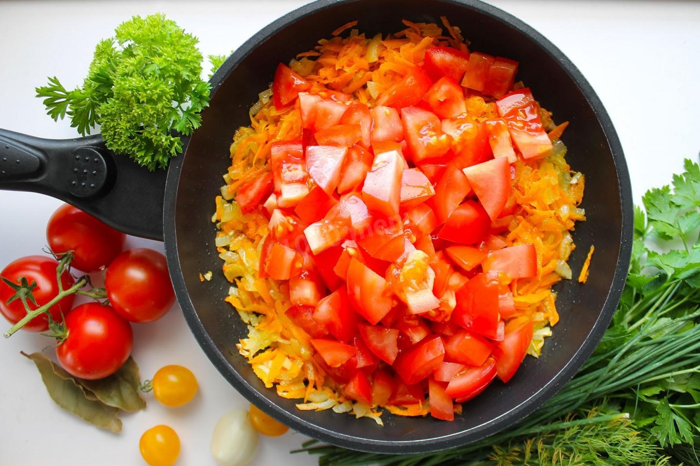 Шаг 7 приготовления Щи из свежей капусты с курицей