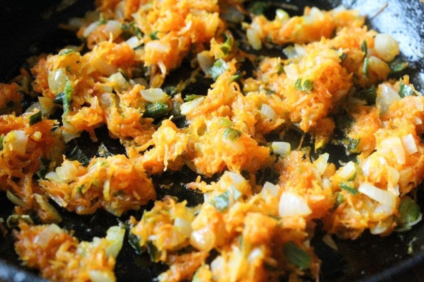 Шаг 7 приготовления Куриный суп с яйцом и вермишелью