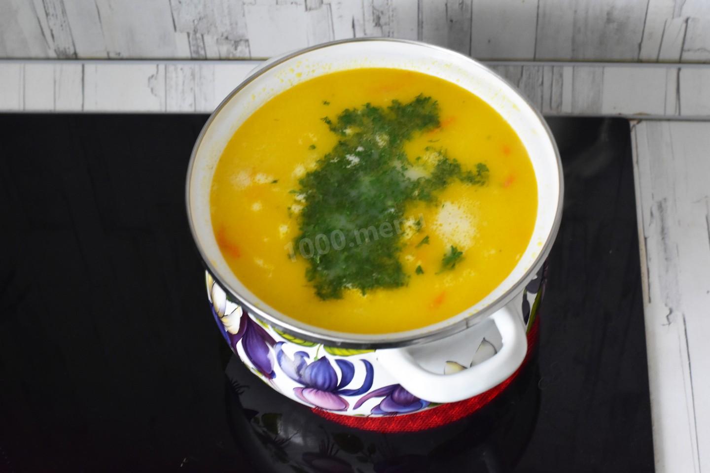 Шаг 13 приготовления Сырный суп с курицей и плавленным сыром