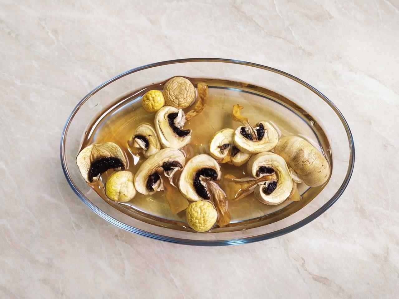 Шаг 3 приготовления Суп том ям с курицей