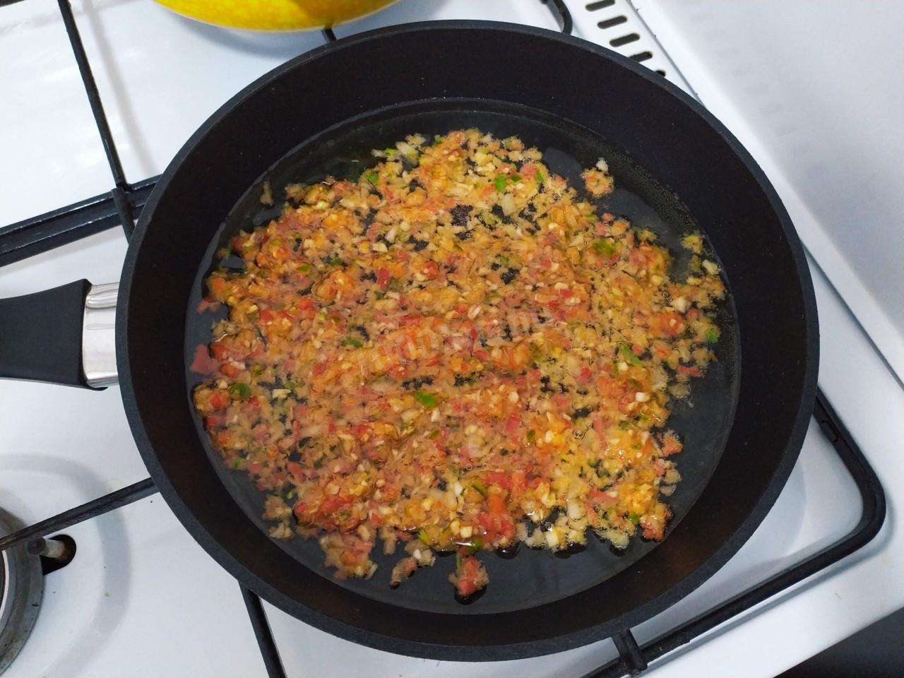 Шаг 7 приготовления Суп том ям с курицей