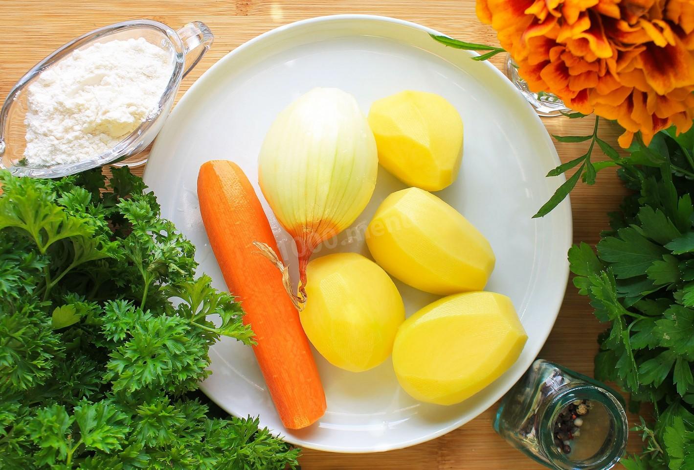 Шаг 3 приготовления Суп затируха с курицей на яйцах