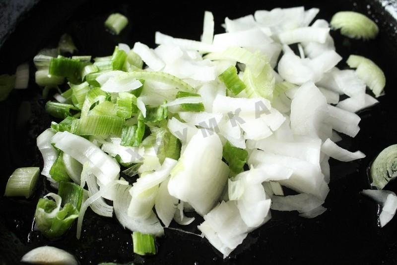 Шаг 5 приготовления Куриный суп с рисом и картошкой