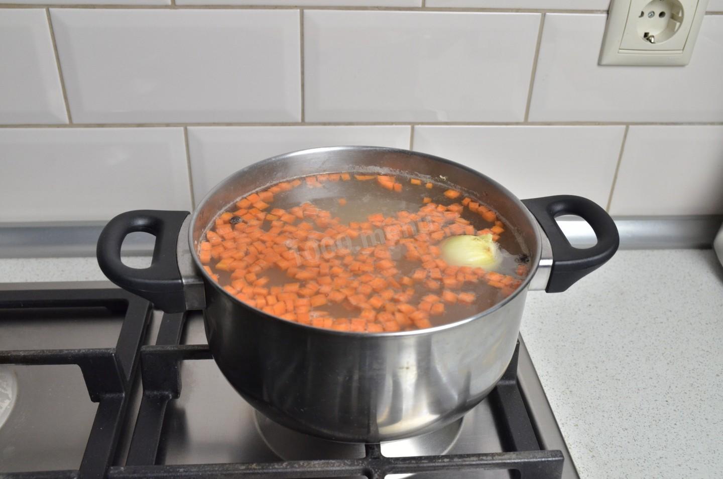 Шаг 8 приготовления Суп из куриного филе с картошкой и вермишелью