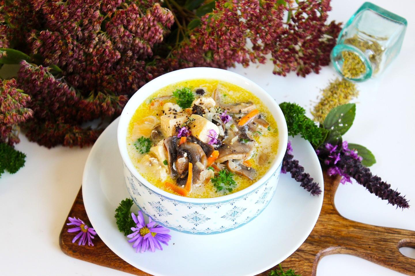 Шаг 11 приготовления Сливочный суп с курицей