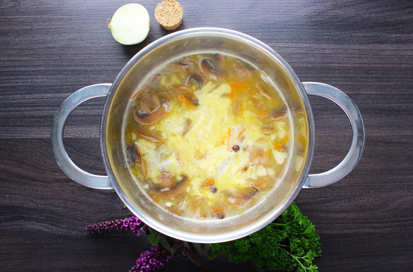 Шаг 9 приготовления Сливочный суп с курицей