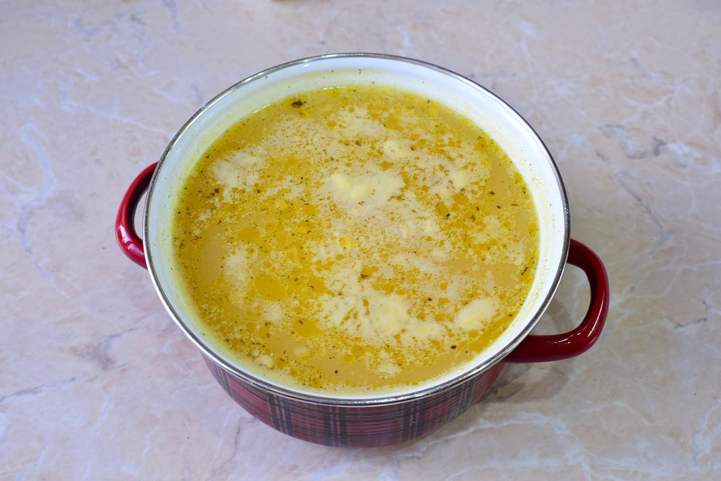 Шаг 7 приготовления Гороховый суп с картошкой