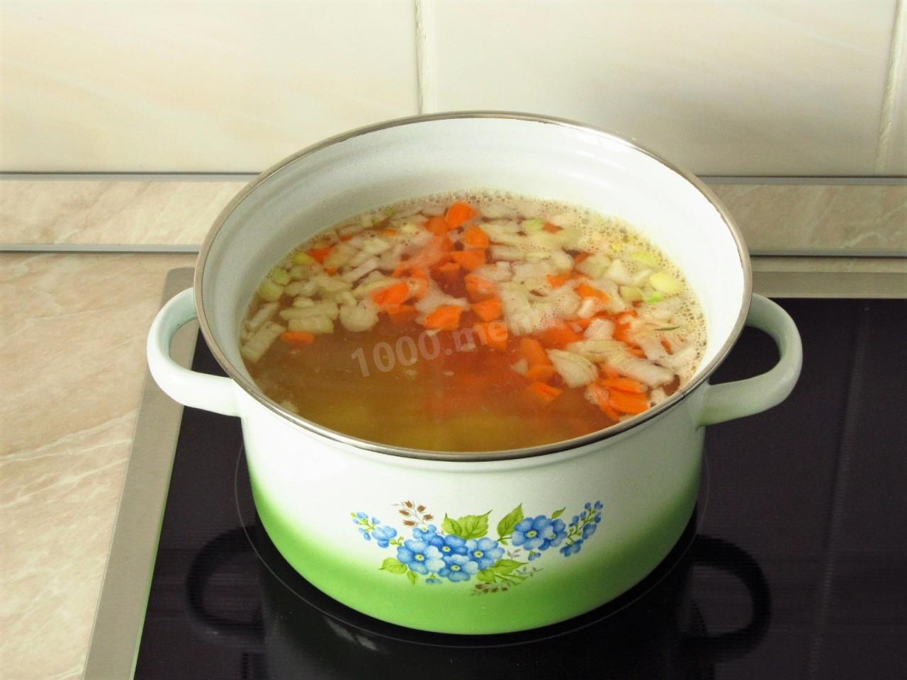 Шаг 11 приготовления Уха из лосося